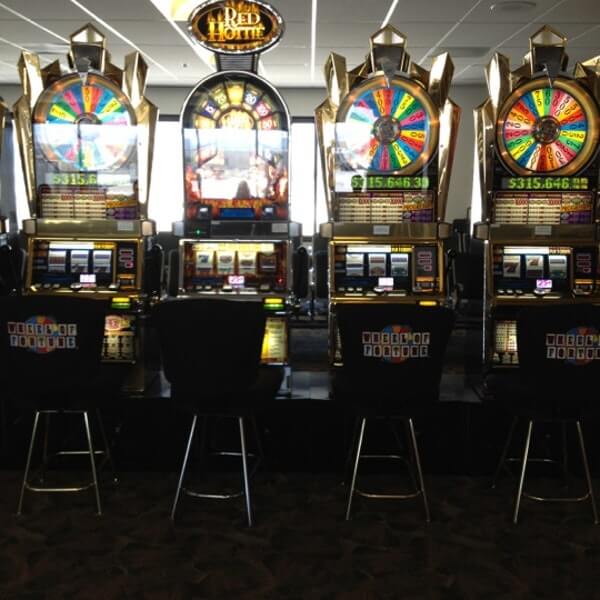 slot machines at Reno-Tahoe International Airport